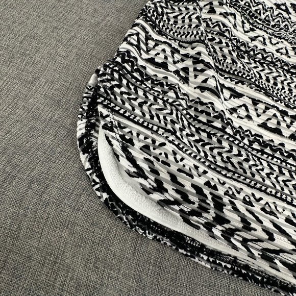 NY Collection Short Sleeve Top Petite Small Lined Tank Underneath Stretch Textur - Picture 4 of 15